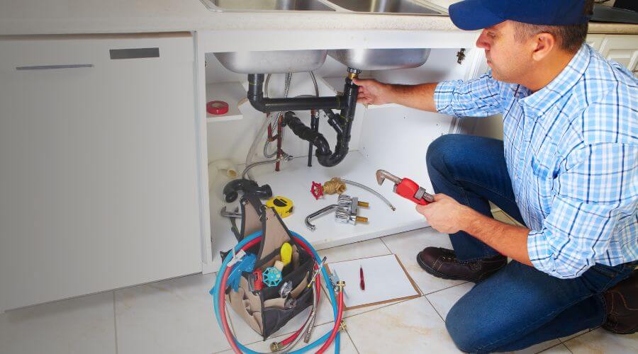 Professional water heater repair in Bingham, IL